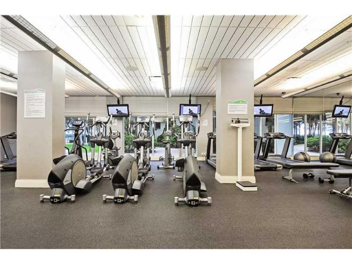 Miami Hollywood Great Two Bedroom Apartment With Channel View 006-22Bvic Bagian luar foto